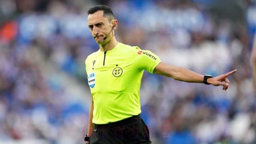西甲官方:桑切斯-马丁内斯将执法国家德比 西甲官方:桑切斯-马丁内斯将执法国家德比