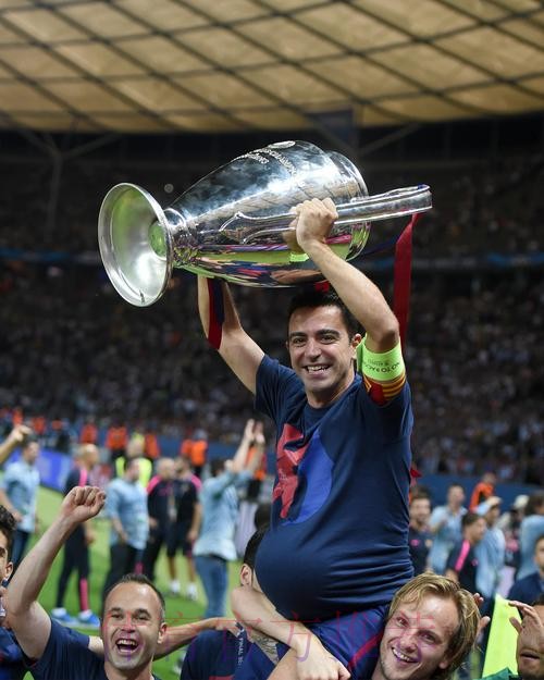 哈维:我们可以骄傲地离开 巴萨走在正确的道路上 哈维:我们可以骄傲地离开 巴萨走在正确的道路上